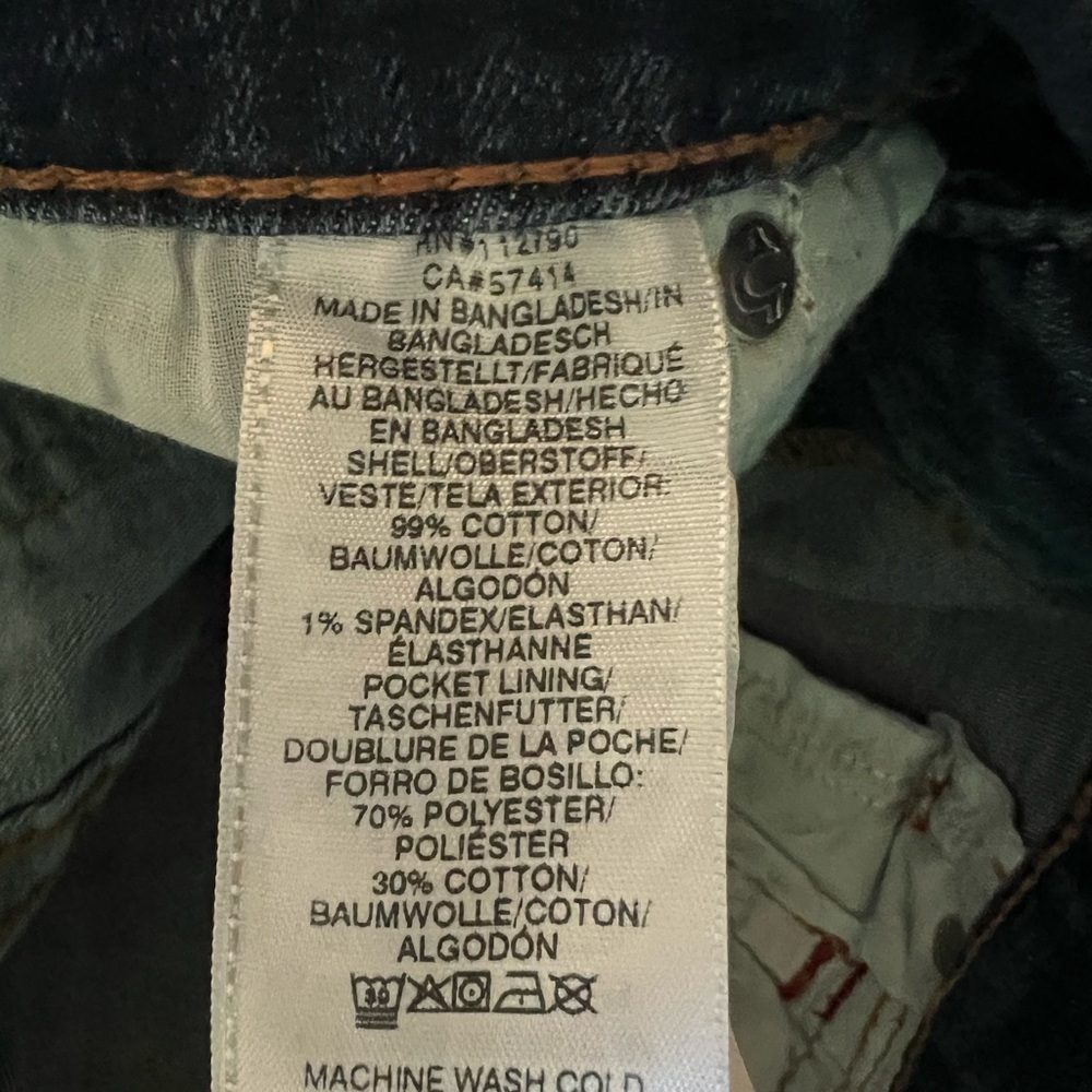 True Religion 34 Geno Relaxed Slim Jeans - Picture 10 of 14